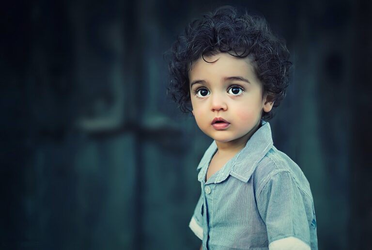 child 817373 1280